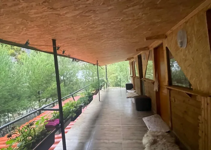 Bovilla Canyon1 3* Тирана