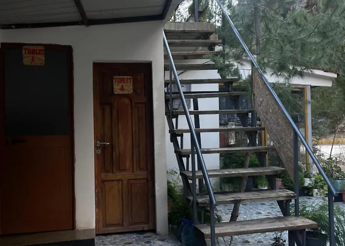 Bovilla Canyon1 3* טיראנה